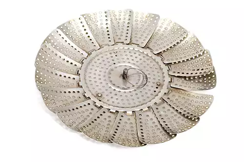 2 Mittelgroße Pastinaken, Geschält Und In 1,25 Cm Große Stücke Geschnitten