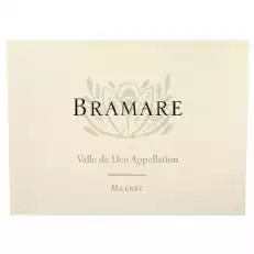 Tiefviolette Farbe. Aromen von reifen roten und schwarzen Früchten gemischt mit würzigen Noten von Vanille, Nelke, Zimt und Zigarrenkiste. Noten von Süßwaren. Konzentrierter Gaumen mit süßen Tanninen und einer samtigen Textur.