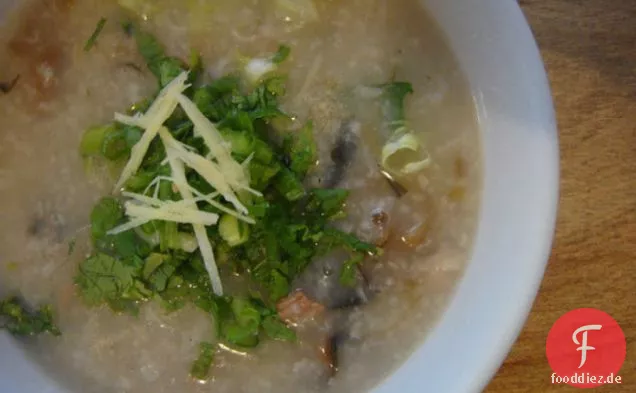 Gebratenes Schweinefleisch Jowl Und Füße Brei