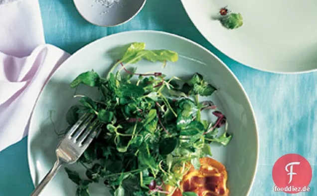 Erbsensprossen, knusprige Pancetta und Minzvinaigrette