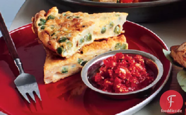 Curry-Erbsen-Frittata mit frischem Tomaten-Chutney
