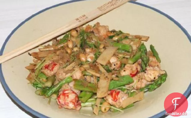 Hummer und Spargel mit Zitronenbuttersauce