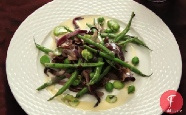 Warm, Frühling, Gemüse, Salat mit Favas, Grünen Bohnen und Radicchio Rezept