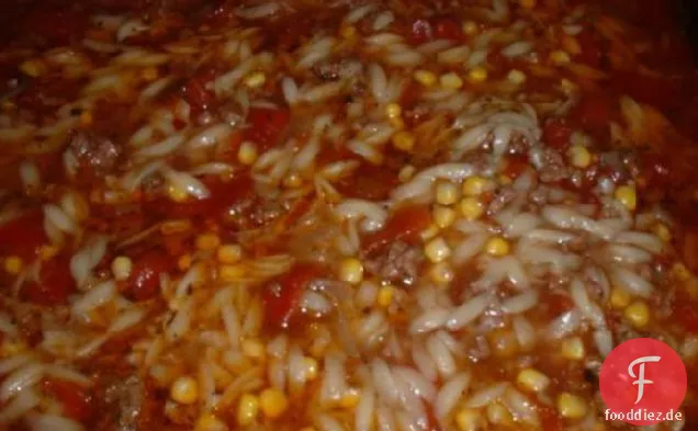 Einfache leckere Hamburger-Orzo-Suppe