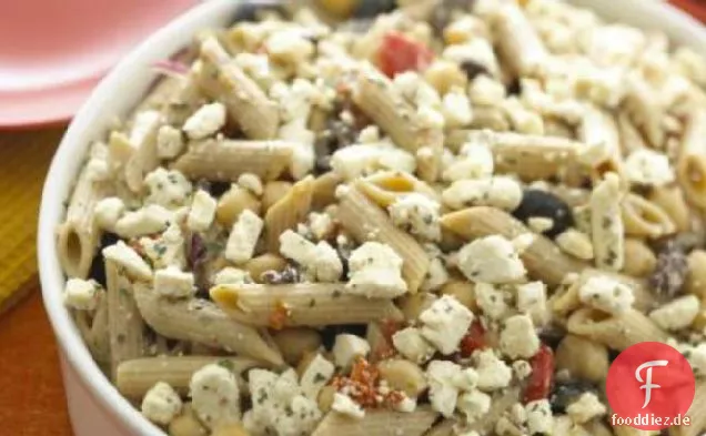 Mediterraner Nudelsalat