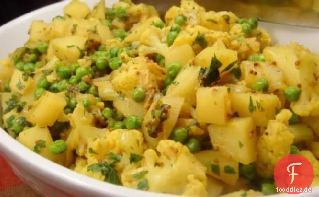 Curry-Blumenkohl und Kartoffeln