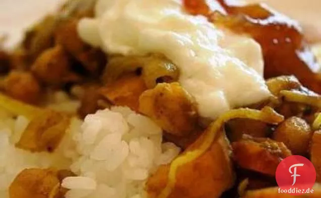Marokkanischer Linseneintopf mit Rosinen