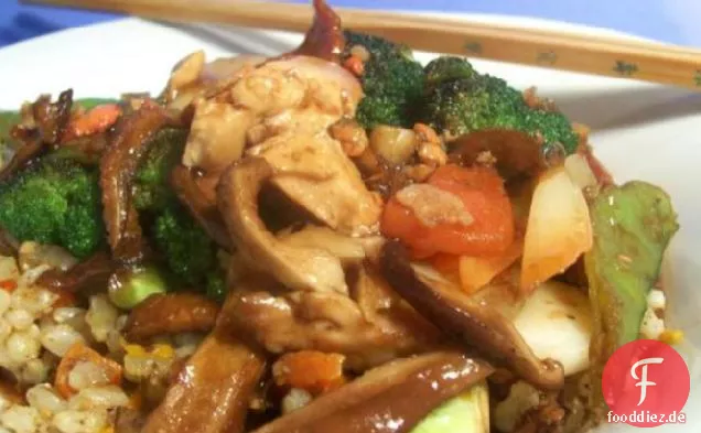 Chinesisches Gemüse rühren braten