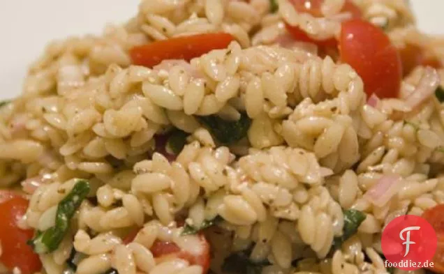 Acini Di Pepe-Salat