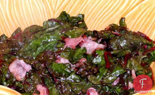 Mangold mit Speckdressing