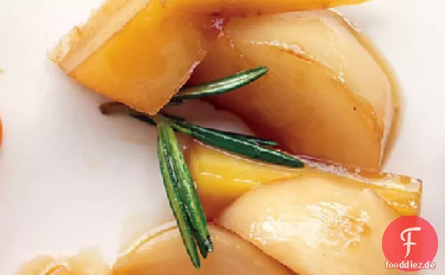 Glasierte Rüben und Pastinaken mit Ahornsirup