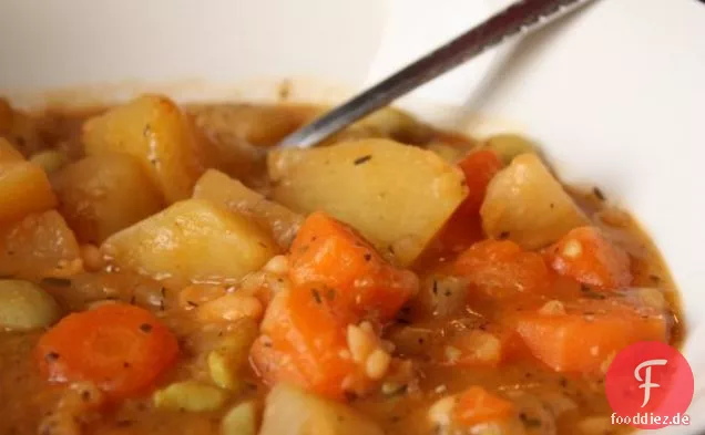 Lancashire Wurzeln und Bohnen Suppe