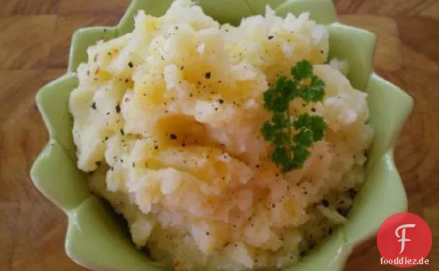 Pürierte Rutabaga (gelbe Rübe oder Schwede) und Kartoffel