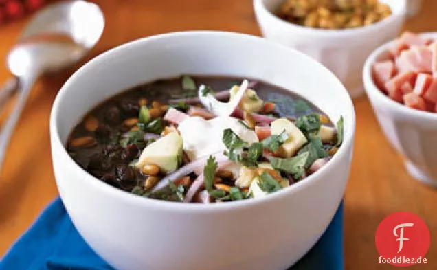 Kubanische schwarze Bohnensuppe