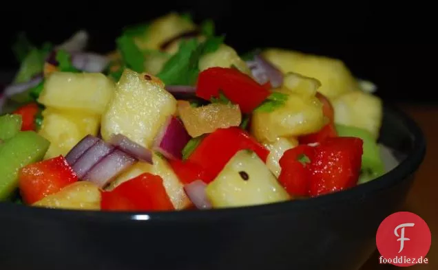 Gebackene Bohnen süß und würzig mit Ananas