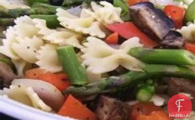 Gebratene Veggie Pasta