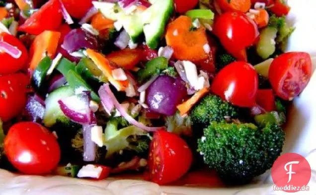Marinierter Gemüsesalat