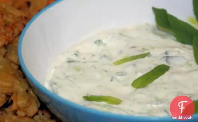 Indische Raita (Gurkenmischung)