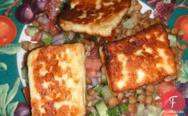 Halloumi-und Linsensalat