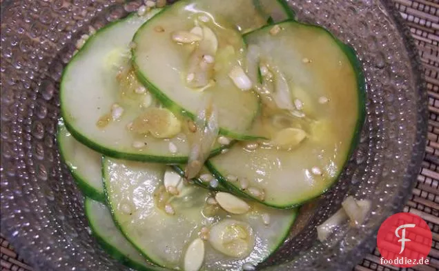 Sesam-Gurken-Salat