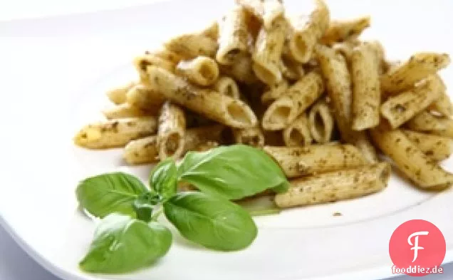 Vollkorn Penne Pasta mit Brokkoli Rabe & Wurst