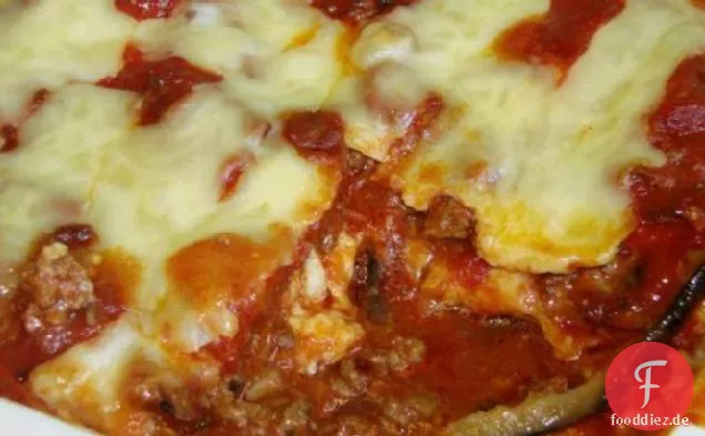 Auberginen Parmigiana und italienisches Fleisch Kasserolle