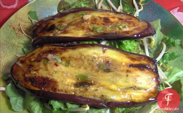 Auberginensalat mit Miso-Ingwer-Dressing