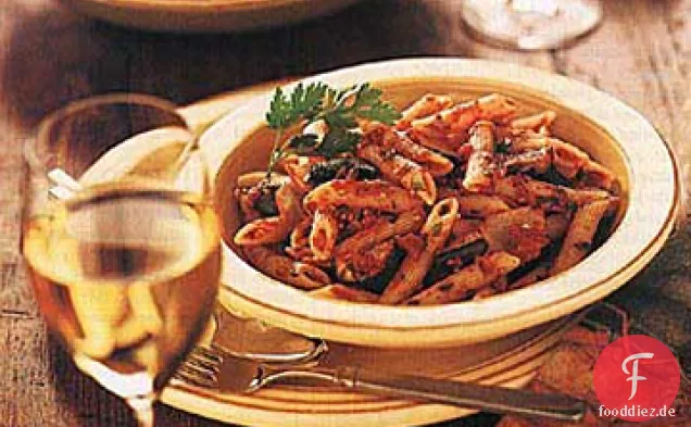 Pasta mit gerösteter provenzalischer Gemüsesauce