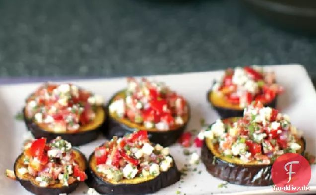 Geröstete Auberginen mit Tomaten und Minze