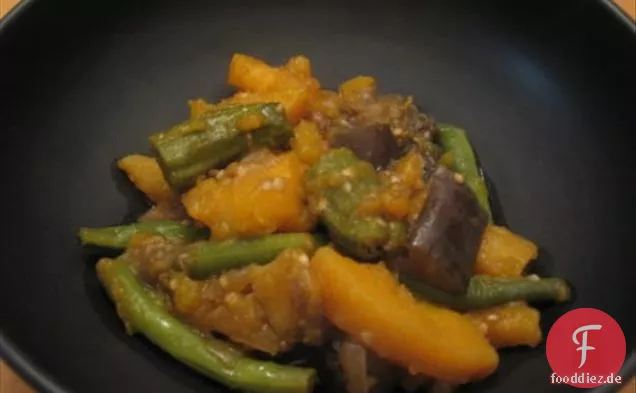 Pinakbet ( philippinischer Gemüseeintopf)