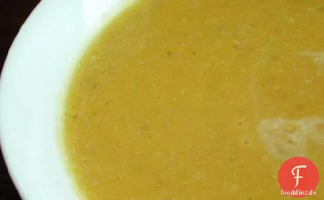 Vegane Kürbis-Curry-Suppe
