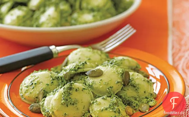 Kürbisravioli mit Kürbiskernpesto