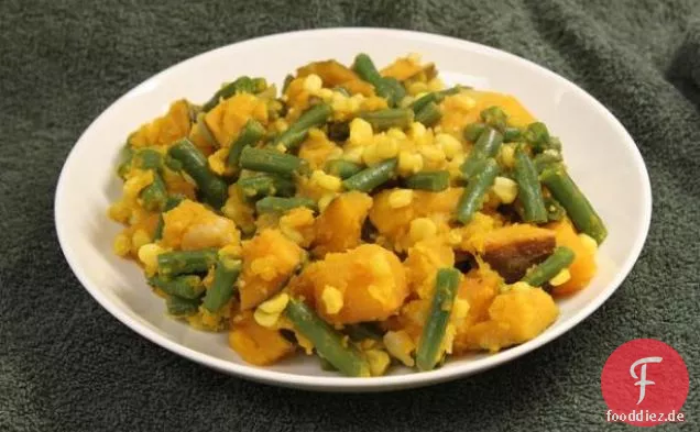 Porotos Quebrados (Eintopf aus grünen Bohnen und Kürbis)