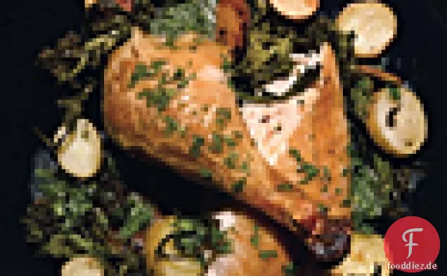 Brathähnchen mit Brokkoli Rabe, Fingerling Kartoffeln und Knoblauch-Petersilie Jus