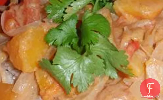 Guineische Erdnusssauce mit Butternut-Kürbis