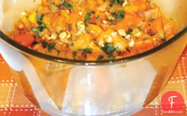 Butternut Squash mit Zwiebeln und Pekannüsse