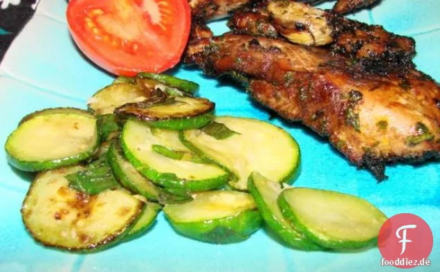 Basilikum Zucchini