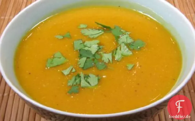 Autumn Gold Butternut Squash Suppe - Mit Thai inspirierten Aromen