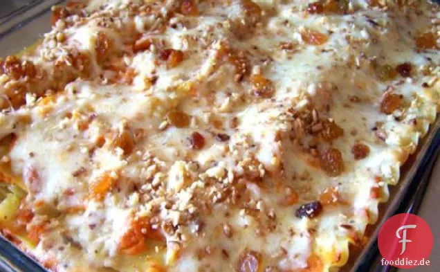Gebackener Butternut-Kürbis, Rosinen- und Pinienkern-Lasagne