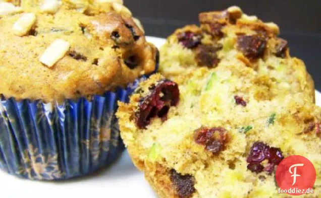 Obst-Nuss-Zucchini-Muffins