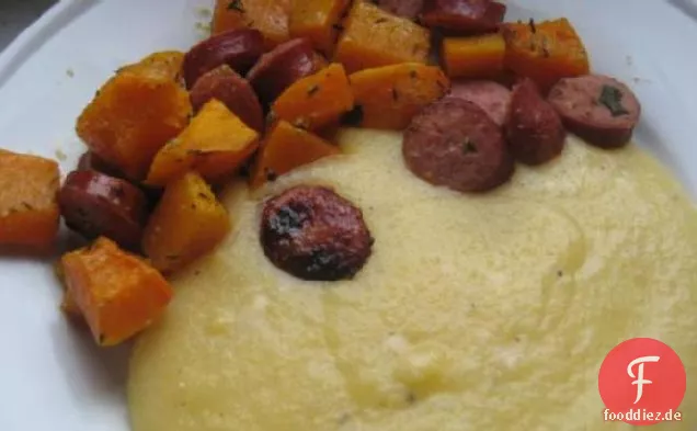 Kräuter-gerösteter Butternut-Kürbis und Würstchen