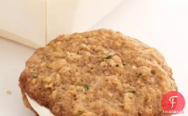 Zucchini-Nuss-Brot Cookie Sandwiches