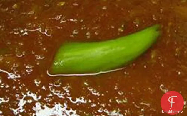 Frische Tomaten-Zucchini-Suppe