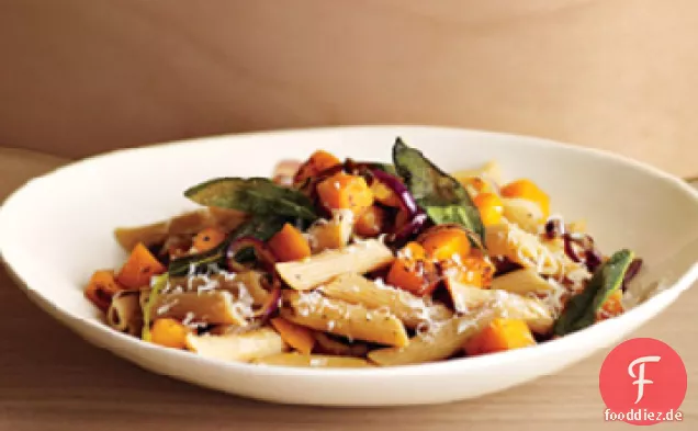 Butternut Squash und gebratene Salbei Pasta