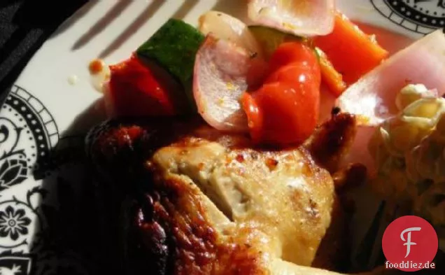 Gegrilltes Hähnchen mit herzhaftem Sommergemüse