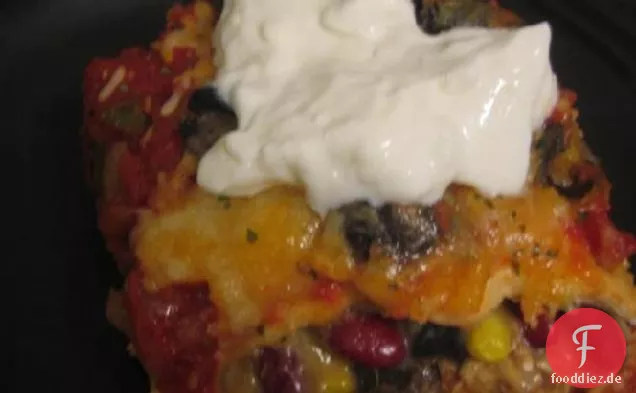 Geschichtete Huhn Enchilada Kasserolle