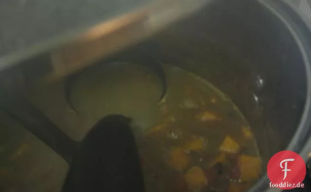 Sauerteig-Schokoladenkuchen mit Mokka-Zuckerguss