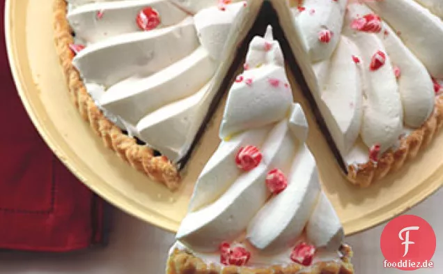 Dunkle Schokolade und Pfefferminze Schlagsahne Torte