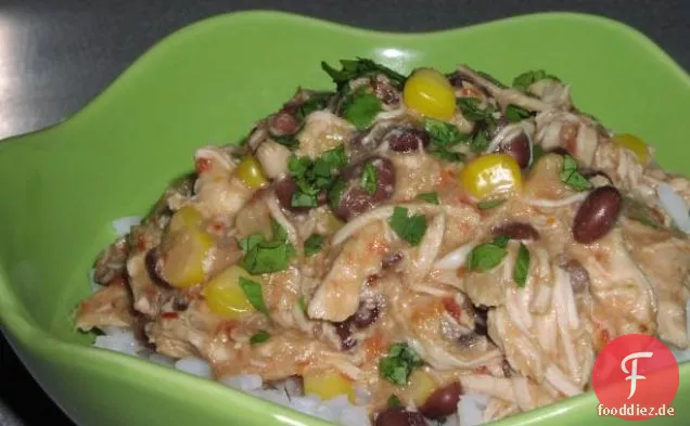 Kickin 'Cremiger Hühnereintopf in einem langsamen Kocher