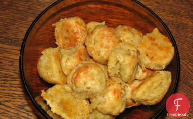 Käse-Oliven-Kugeln
